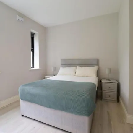 Apartament Charming 2-bed In Dublins Countryside *