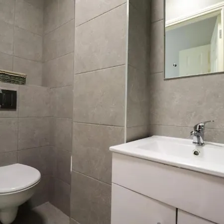 Apartament Charming 2-bed In Dublins Countryside *